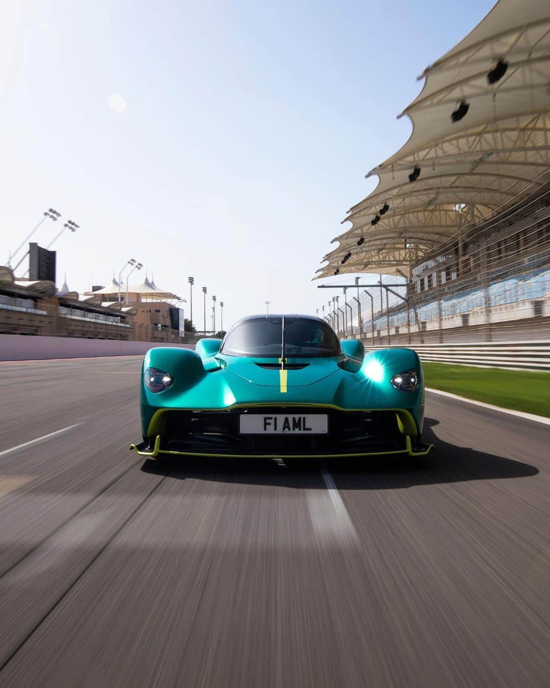 アストンマーチンのインスタグラム：「An awakening, a surge to the spirit. A feeling permanently imprinted on the central nervous system.  Soul stirring. Aston Martin.  #AstonMartin #INTENSITYDRIVEN」