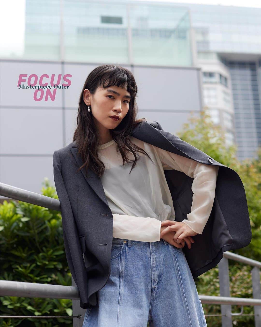 NEWoMan_officialのインスタグラム：「［ FOCUS ON Masterpiece Outer ］  ー いま知りたい、今年の傑作アウター ー  暑さはもう少し続きそうだけど、気分はすでに秋。 AWアイテムの中でもいち早く抑えておきたい「アウター」を、 トレンドキーワードと合わせて特集していきます。 細部までこだわりが詰まった各店の一級品をお見逃しなく。  ＼ CHECK IT OUT ／ 9/14（木）〜9/20（水）の期間中なら LUMINE CARDでのご購入で10%OFFのチャンス。 事前お取り置きも利用しながら、 この機会にアイテムをチェック！  >>> No.2 SHOP：Drawing Numbers FLOOR：3F JACKET：¥49,500  OTHER FASHION： #BLOUSE　¥20,900 #PANTS　¥33,000 #SANDALS〈GIA BORGHINI〉¥77,000  all tax incl.  #NEWoMan #ニュウマン #NEWoMan新宿 #NEWoMan_SHINJUKU #2023AW #DrawingNumbers #ドローイングナンバーズ #アウター #outer #ジャケット #jacket #GIABORGHINI #ジャケットコーデ #大人カジュアル #カジュアルコーデ #秋コーデ #秋服 #きれいめカジュアル #instafashion #新宿 #ニュウマン新宿」