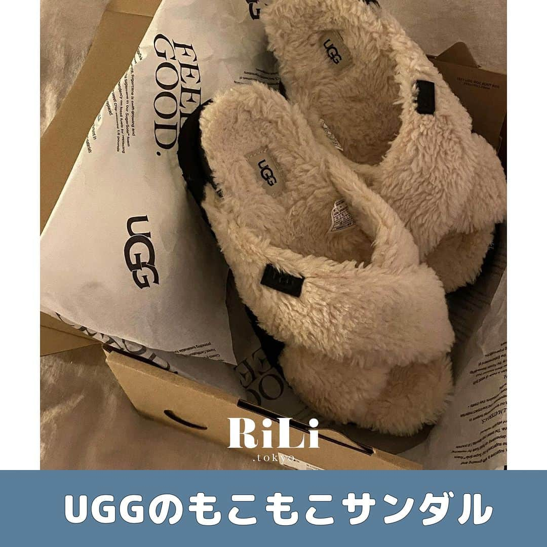 RiLiさんのインスタグラム写真 - (RiLiInstagram)「去年大バズりしたブランドUGG👑✨今年は【もこもこUGGサンダル】に注目しよっ🐑☁️  Special thanks💐 Photo by⁣⁣  p.1 @fuchan_2003 p.2 @_iamyuu__ p.3 @03_miiy p.4 @picsprettys p.5 @o3m16.__ p.6 @i._hair_sou  UGGのロゴ入りが嬉しいポイント🚩 カラバリも豊富🩷🖤🩶で 履くだけでおしゃれ度UPできちゃう🌟  秋に向けてアイテム探ししてる子は ぜひUGGをチェックしてみて🪽  Edit by RiLi編集部🐰 aoi @shiia14  🤍🤍🤍  RiLiで紹介してもらいたい子は #rili_tokyo を付けてね❕  #ugg #uggsandals #アグ #アグサンダル #ファーサンダル #uggshoes #置き画 #置き画くら部 #厚底 #厚底ブーツ #厚底サンダル #スニーカー #秋コーデ」9月8日 18時00分 - rili.tokyo