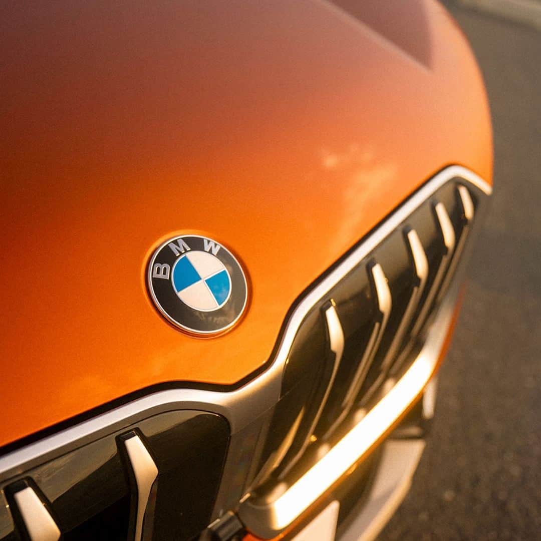 BMW Japanさんのインスタグラム写真 - (BMW JapanInstagram)「BMW X1で巡る、週末ドライブ湘南篇 束の間の休憩に”七里ヶ浜海岸駐車場”  日暮れの旅路を駆けぬけた夏のひととき。 みなさまはどのような夏を過ごされましたか？  ※特別な許可を得て撮影しています  ーーーーー 9月9日（土）・10日（日）の2日間「FIND YOUR BMW FAIR」を開催いたします。 理想の一台との出会いを、ぜひショールームで。  #BMW #駆けぬける歓び #BMWJapan #THEX1 #BMWX1 #BMWgram #bimmer #BMWlove #BMWlife #carphotography #carlifestyle #湘南 #七里ヶ浜 #七里ヶ浜海岸駐車場 #江ノ島」9月8日 18時00分 - bmwjapan