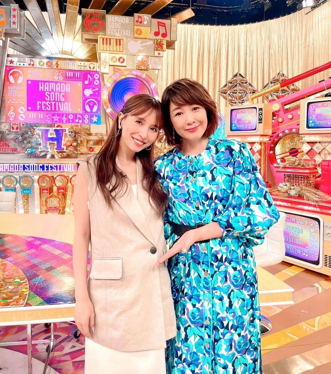 May J.さんのインスタグラム写真 - (May J.Instagram)「このあと夜7時から「ハマダ歌謡祭2時間SP」に出演するよ〜🎤 今回は菊池桃子さんとミラクルひかるさんも一緒だよ🥳めちゃくちゃ豪華!! デュエットもあるよ💓 観てね〜🫶  #ハマダ歌謡祭 #今回は私服で参加です」9月8日 18時23分 - mayjamileh