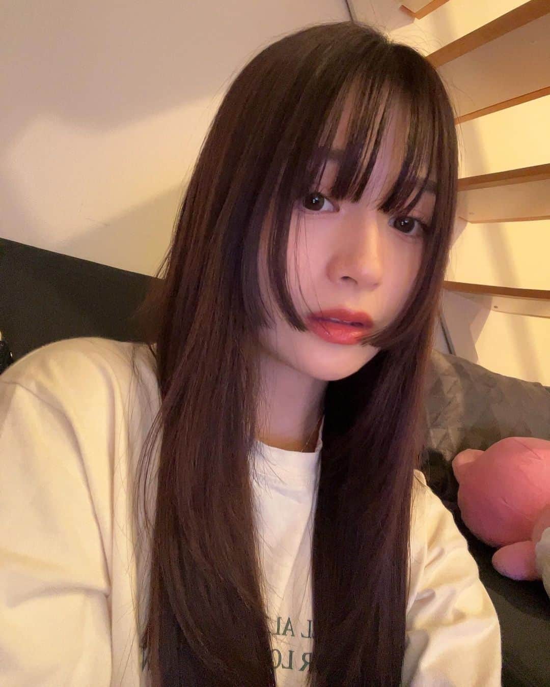 椎名亜美のインスタグラム：「髪の毛伸びたなあ」