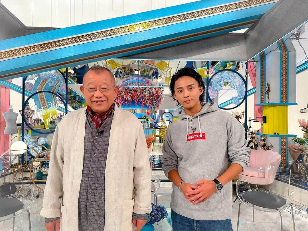 TBS「A-Studio」のインスタグラム：「. 久しぶりにセットの中で👬📸  A-Studio+ 番組観覧を募集しています📺 素敵なゲストの楽しいトークを スタジオでご覧いただけます🥳✨ 詳しくは番組HPをチェック! ご応募お待ちしてます🌼  #ベーガヤ #Aスタプラス #笑福亭鶴瓶 #藤ヶ谷太輔」