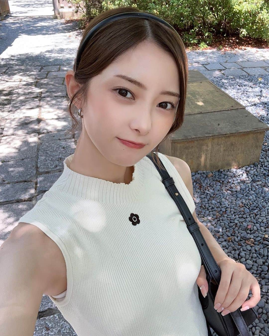 松川星のインスタグラム：「⁡ 報国寺へ🎋 竹と緑に癒された…♡」