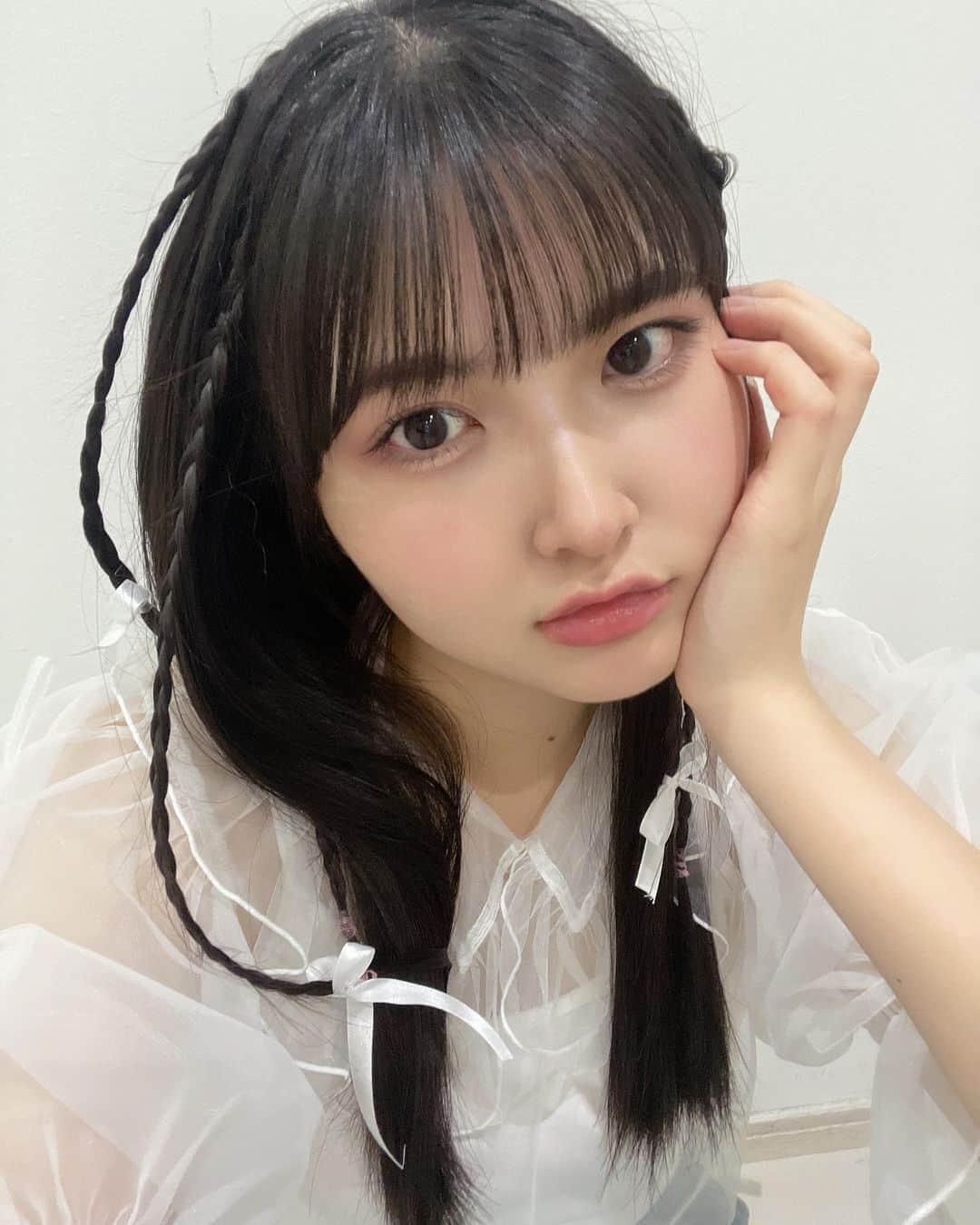 のインスタグラム：「♡  りぼんいっぱい🎀🤍  #りぼん　#リボンアレンジ  #beyooooonds #雨ノ森川海  #岡村美波 #みいみ」