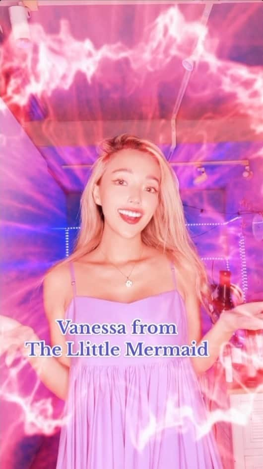 ユミ のインスタグラム：「リトルマーメイド実写の バネッサ(アースラ)の曲🧜🏽‍♀️🐚  メイクも再現して歌っているよ❤️💄 ただ目が疲れてる人は 他にもわんぱくなのが見えるようです🤣🤣🐙   #thelittlemermaid#ursula#vanessa  #singing#歌っているよ#vanessachallenge  @disneyplusjp  @disneylittlemermaid」