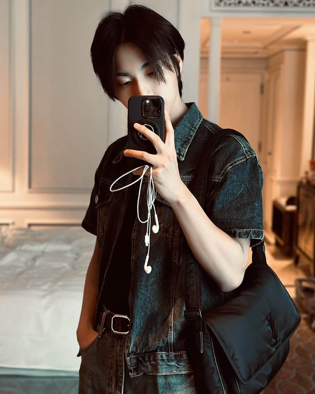 ATEEZさんのインスタグラム写真 - (ATEEZInstagram)「[#인星화그램] In Singapore🤍  #ATEEZ #에이티즈 #SEONGHWA #성화」9月8日 19時18分 - ateez_official_