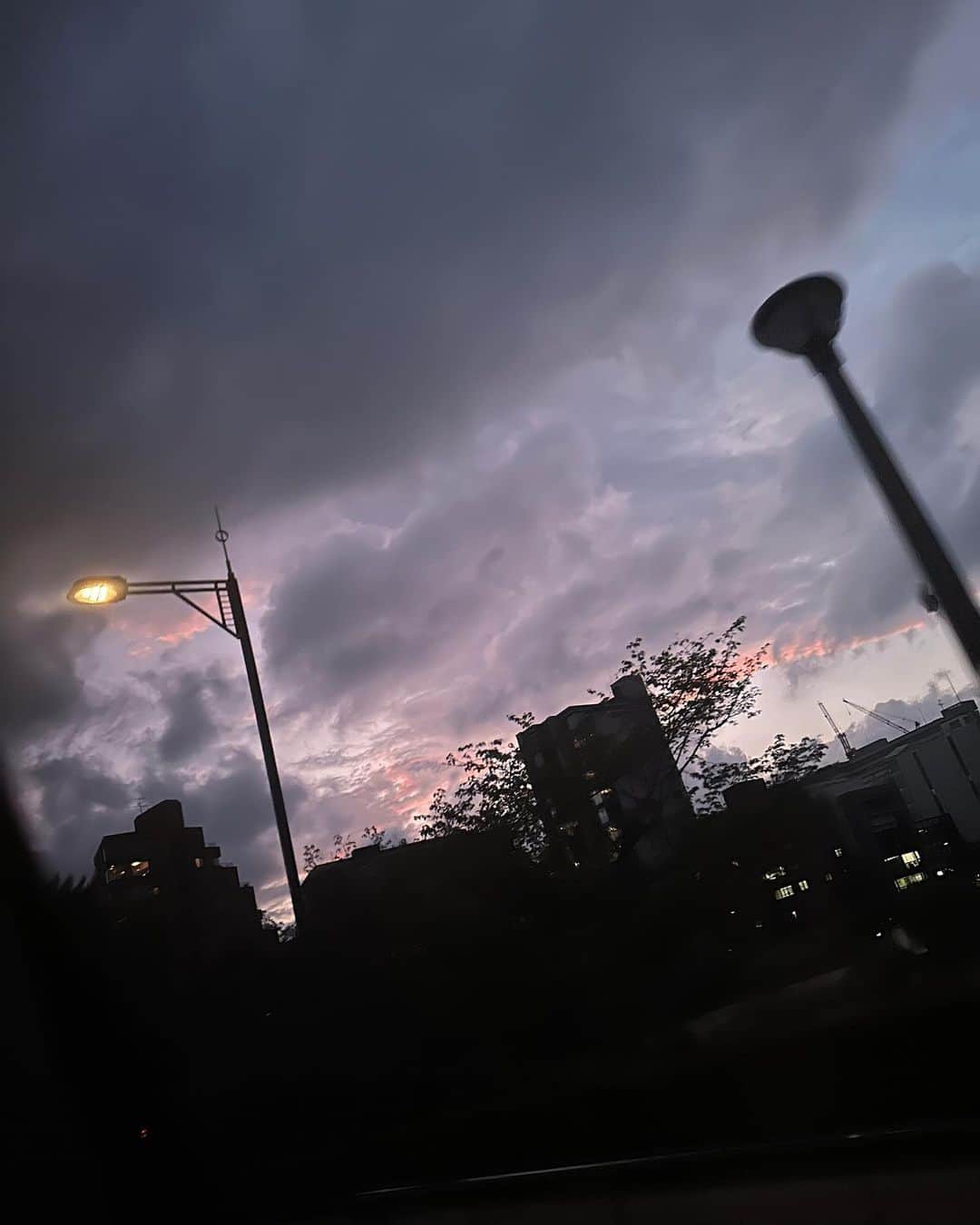 梅澤美波さんのインスタグラム写真 - (梅澤美波Instagram)「あのとき不気味に写った空も、今見ればなんてことない🐦‍⬛」9月8日 19時35分 - ume_minami.official