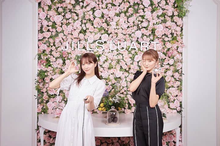のインスタグラム：「→  Photo Studio by JILL STUART Beautyの内覧会に 美怜ちゃんと遊びに行ってきました💐 ⁡ 可愛いが詰まった素敵な空間で、タッチアップ体験ができたり、プロのカメラマンさんに撮影していただいたり！ ジルスチュアートさんの世界観に没入できる、スペシャルなイベントでした☺️ ⁡ 明日、明後日までM-SPACE JINGUMAE＆HARAJYUKU HAKKAKUKAN にて開催中なので、ぜひ遊びにいってね~！ ⁡ #jillstuart#jillstuartbeauty#ジルスチュアート」