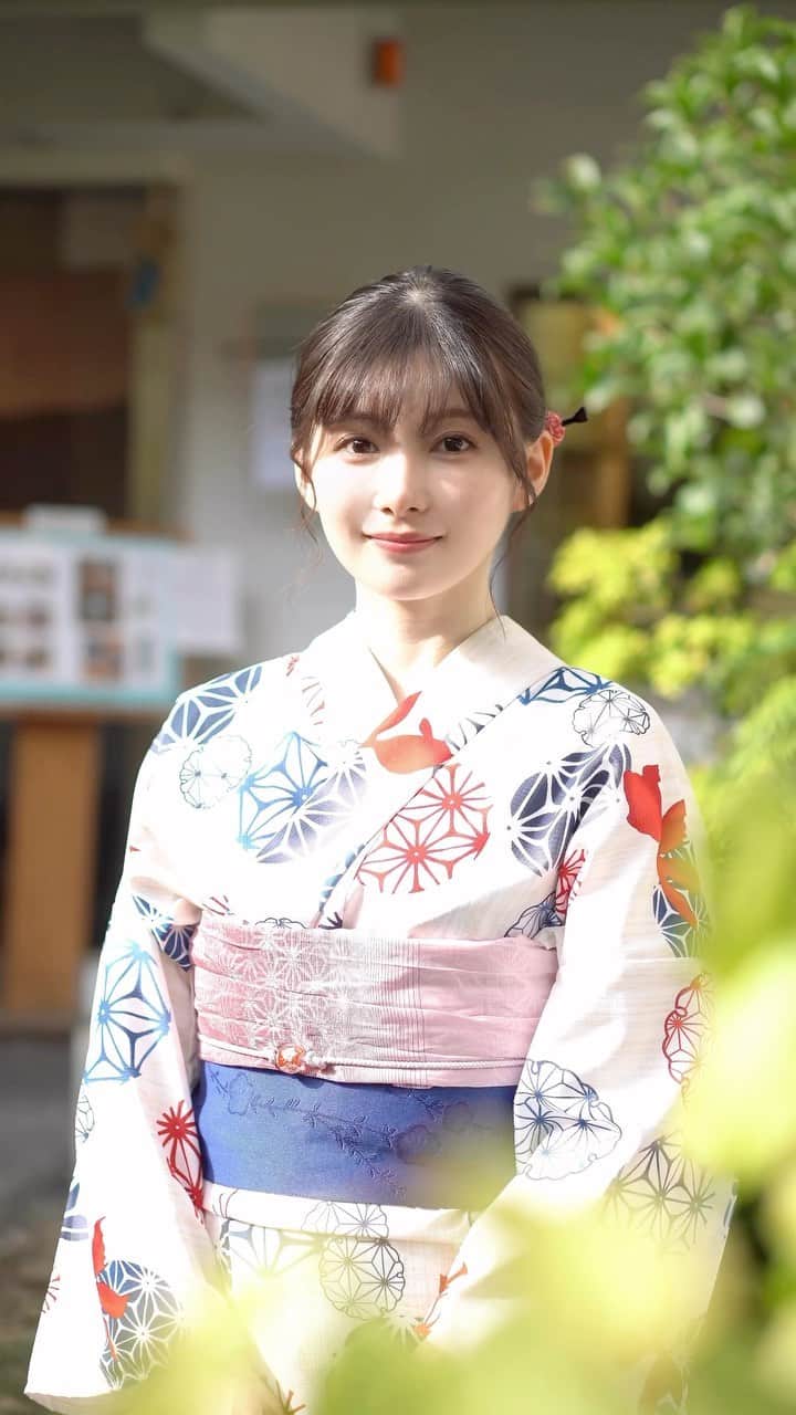 のインスタグラム：「これは何のポーズでしょうか☺️？  #夏の終わり #浴衣 #浴衣ヘア #浴衣レンタル #鎌倉グルメ #鎌倉カフェ #鎌倉ランチ」