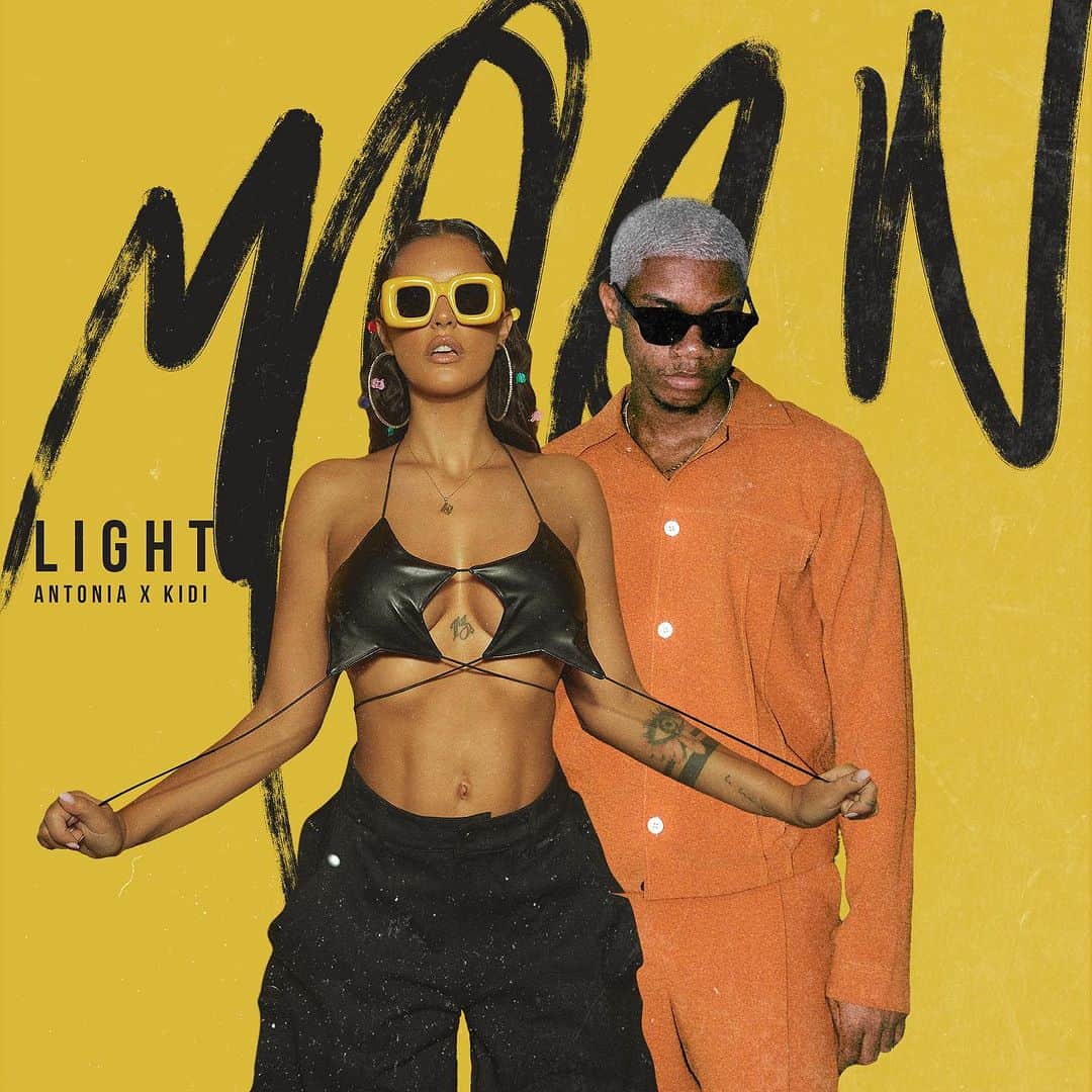 ANTONIAのインスタグラム：「“Moonlight” is out! I’m so excited to release this one ! Just my type! @kidimusic You are fire! Thank you for being on this one! 🌕 Thank you to all the people who made this track!」