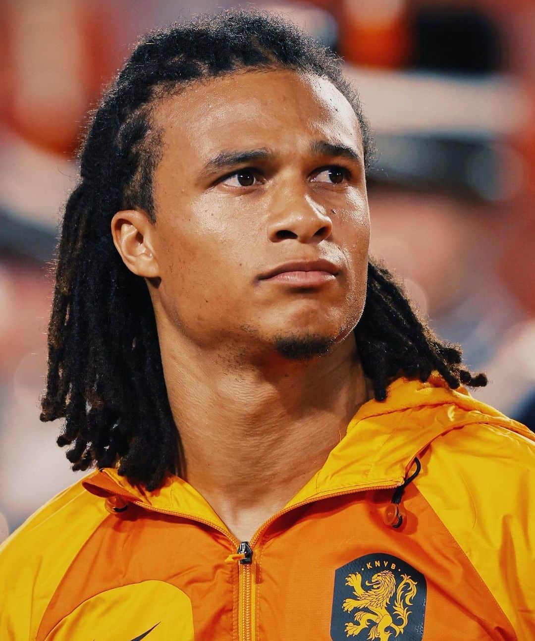 ナタン・アケのインスタグラム：「Solid win last night! On to Sunday 🧡 @onsoranje」