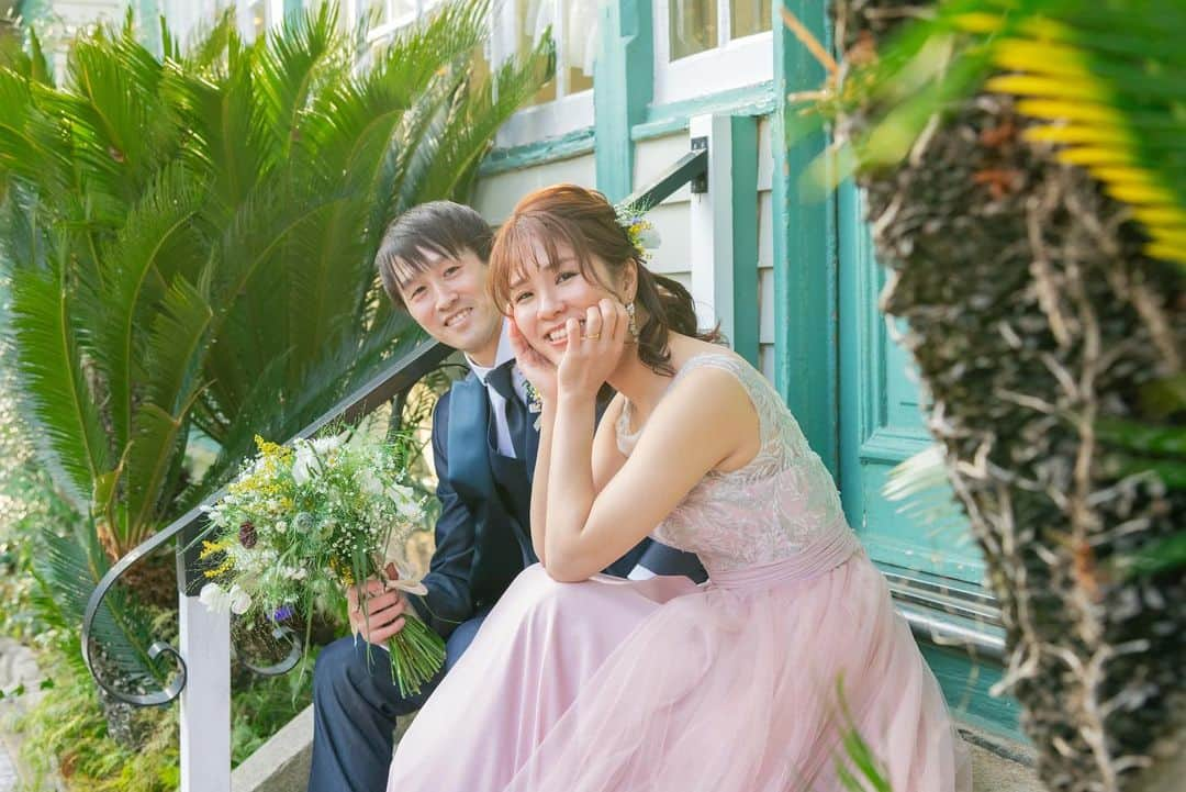 神戸北野サッスーン邸さんのインスタグラム写真 - (神戸北野サッスーン邸Instagram)「＊ @sassoon_weddingplace ・ ・ Welcome  to my home🕊️ ・ ・ ・ 我が家にお招きするイメージでゲストをお迎え  ・ ・ ・ 一棟貸しの異人館 全てがおふたり仕様に🎗️ ・ ・ ・ produce by   ＊Moeka Hashimoto＊ ・ ・ ・  #サッスーン花嫁 #ブライダルフェア #サッスーン邸 #神戸北野サッスーン邸 #神戸結婚式 #北野結婚式 #北野異人館 #関西結婚式場  #貸切ウエディング #アットホームウェディング #異人館ウェディング #神戸前撮り #歴史的建造物 #アンティークウェディング #邸宅ウェディング #ガーデンウェディング #北野異人館 #おしゃれ花嫁 #少人数ウエディング #ゲストハウスウェディング#家族婚 #フォトウェディング神戸 #ガーデン」9月8日 19時43分 - sassoon_weddingplace