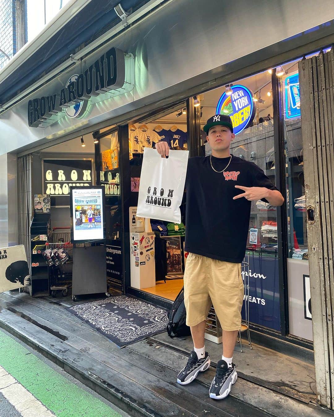 GROW AROUNDのインスタグラム：「本日はMIYACHIさんにご来店していただきました🔥  いつもありがとうございます！」