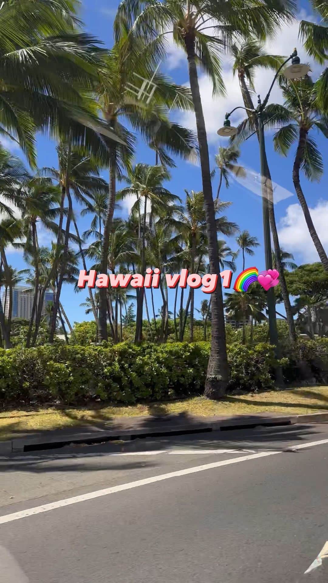 ✷kana✷のインスタグラム：「23'8 hawaii travel🌺 一個じゃ収まらなかった笑  #hawaiitrip #hawaiivlog」