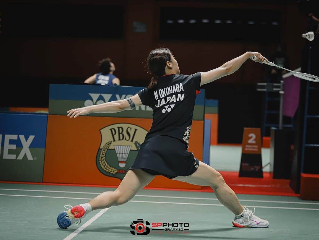 奥原希望のインスタグラム：「. . I did my best, but not enough. Tomoka’s performance was very good today. It was not my day. I  continue to try next week🇭🇰 . . ベストは尽くせたと思いますが、まだまだ足りないことばかりでした。宮崎ちゃんの今日のプレーはすごく良くて、凌ぎきれませんでした。 また来週も試合があるので、今はとにかくいっぱい試合ができるように1試合1試合大切に頑張ります！ .  . #indonesiamasterssuper100  #badminton #バドミントン #nozomiokuhara #okuharanozomi #奥原希望」