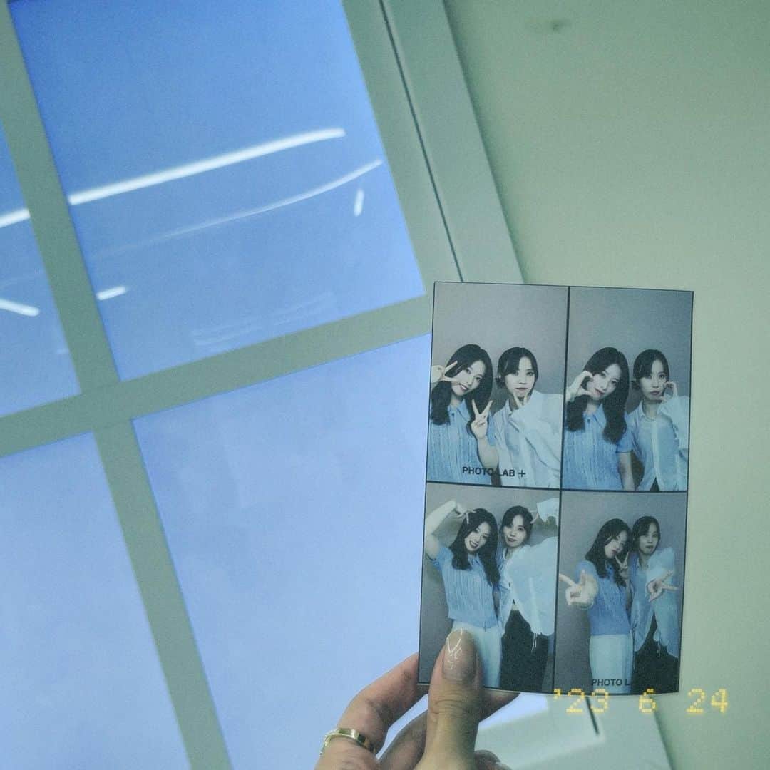 小林由依のインスタグラム：「🫰🏻」