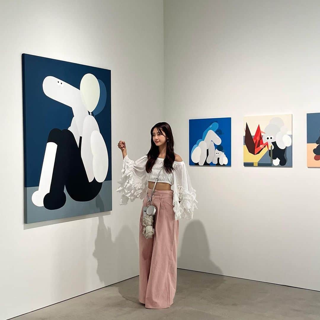 大西陽羽さんのインスタグラム写真 - (大西陽羽Instagram)「フリフリのトップスにピンクのワイドパンツはかわよすぎるだろ👍🏻🎀🤍」9月8日 20時20分 - 0024_aki