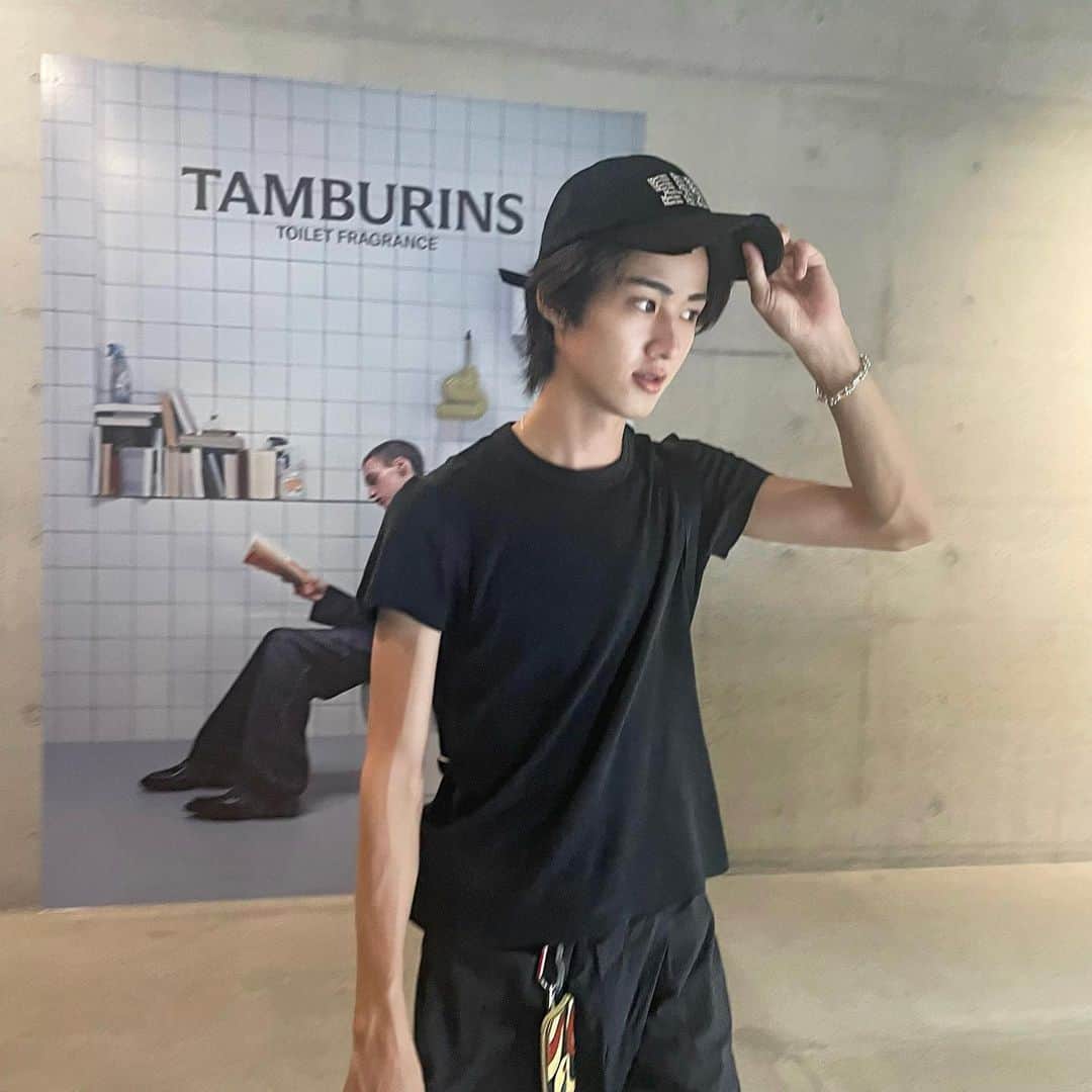 のインスタグラム：「香水探しの旅」