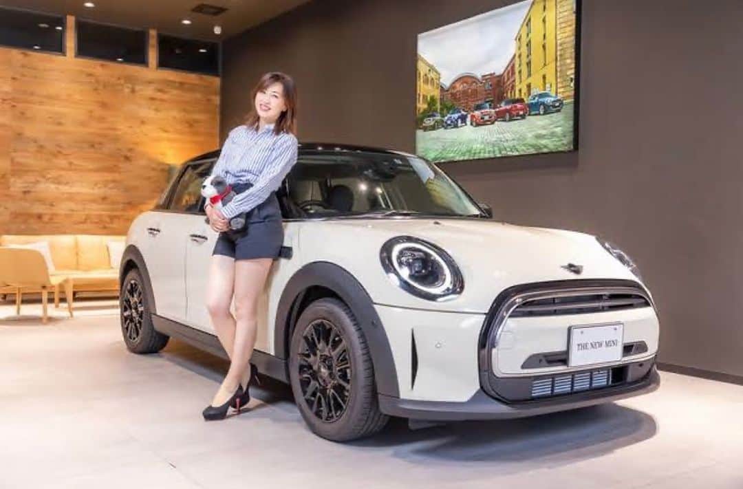 吉田由美のインスタグラム：「今日はクーパーの日❤️  #minicooper  #mini  #吉田由美　# yumiyoshida」
