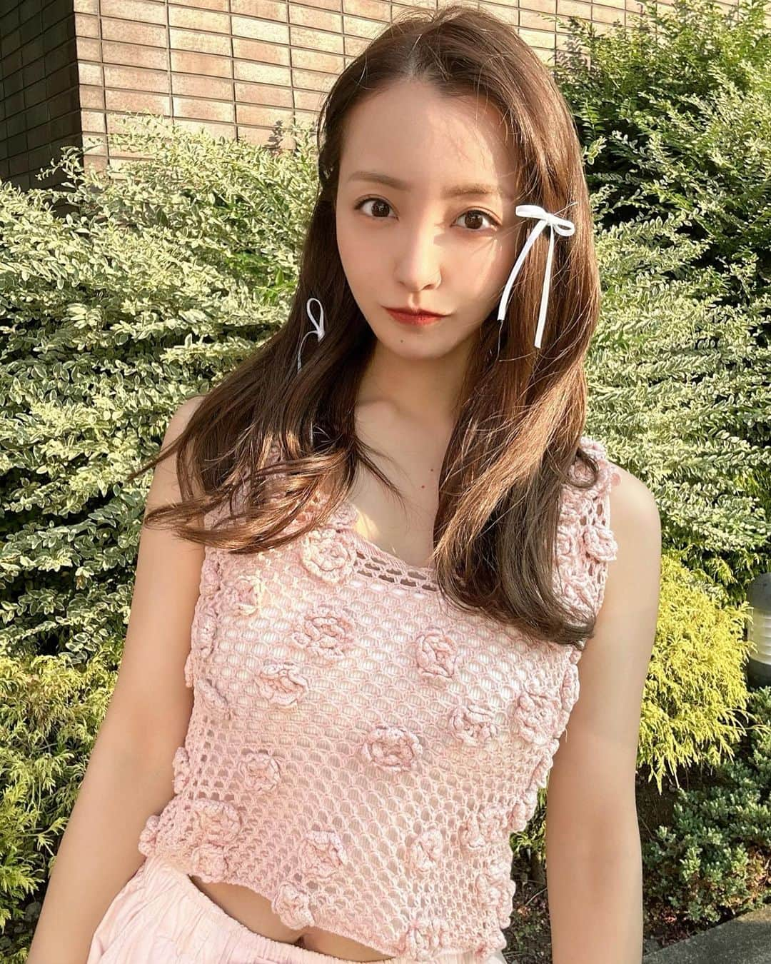 板野友美さんのインスタグラム写真 - (板野友美Instagram)「pinkコーデ🩷🎀🧴🎟️🩰  夏の思いで写真をアップしていくよ🧴💭  なんまいめ？  #tops @zara  #bottom @zara   #Fashion  #ootd #154cm」9月8日 20時45分 - tomo.i_0703