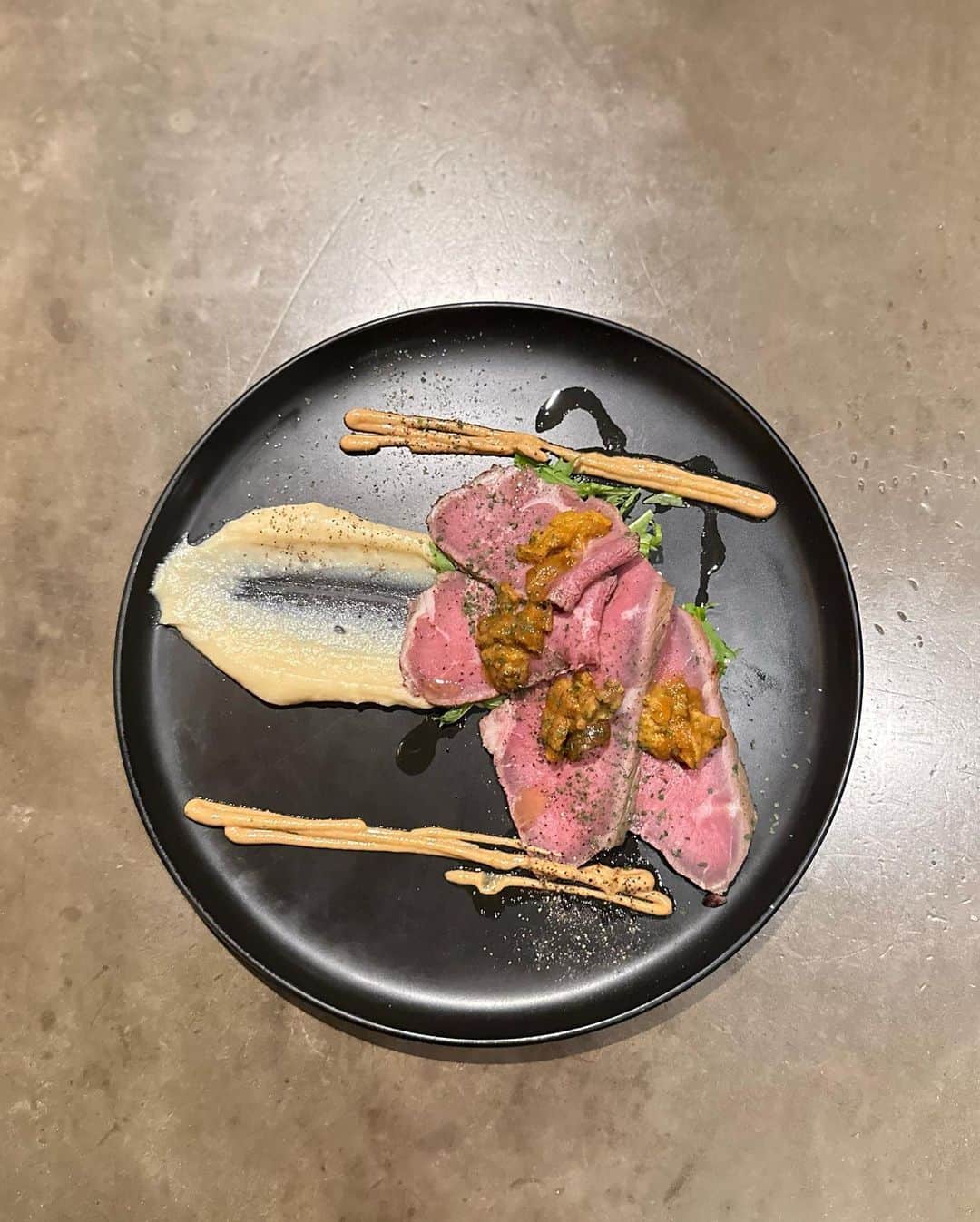 山内あいなさんのインスタグラム写真 - (山内あいなInstagram)「今週もお疲れ様でした〜！！ ぎろっぽんでに〜う〜🍻🧡  プリン体をこよなく愛する姉妹にはたまらないウニだらけのコース🫠 お仕事頑張った自分たちへのご褒美！うんうん。 皆さまも華金楽しんで土日もご自愛くださいませ🫶😌  #uniholic #うに #山内姉妹 #華金」9月8日 20時38分 - ainayamauchi3131
