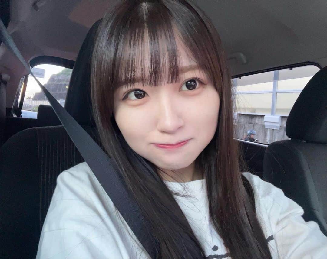 のインスタグラム：「して欲しい髪色あったらコメントに書いてくれたらたすかる〜💕 ⁡今はほとんど黒に近い茶色だよ！ ⁡ ⁡ ⁡ ⁡ ⁡  #髪色  #ヘアカラー  #03년생  #fyp」