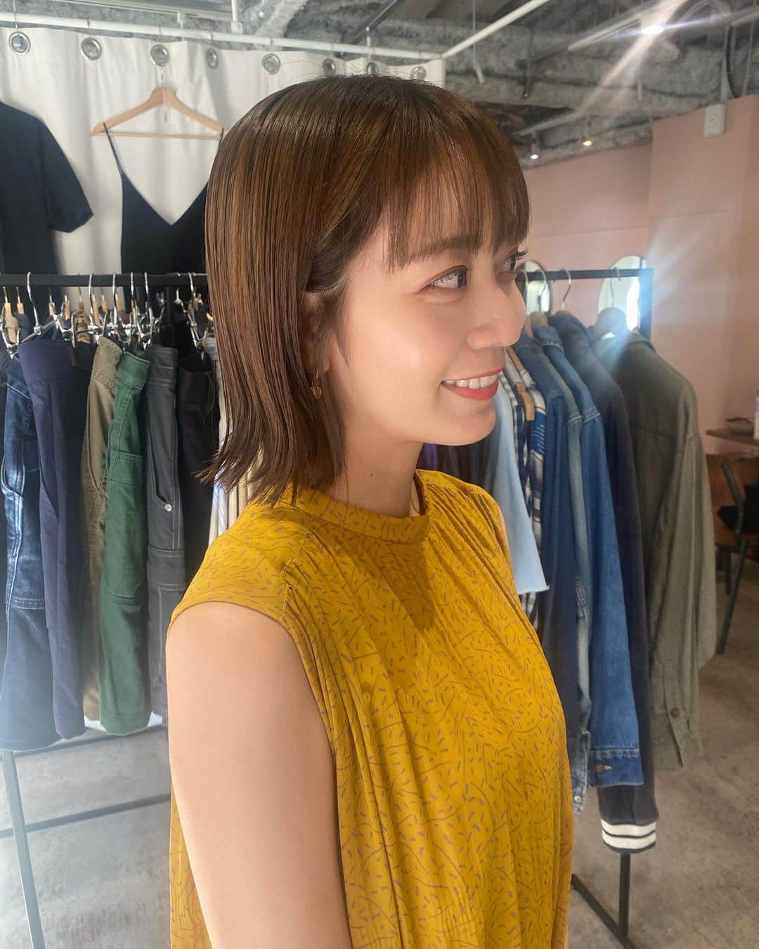 高里絵理奈のインスタグラム：「. 　 気がつけば9月🍠🍠 　 ちょっと前に美容院で撮ってもらいました💇‍♀️ 　 　 #ショート」