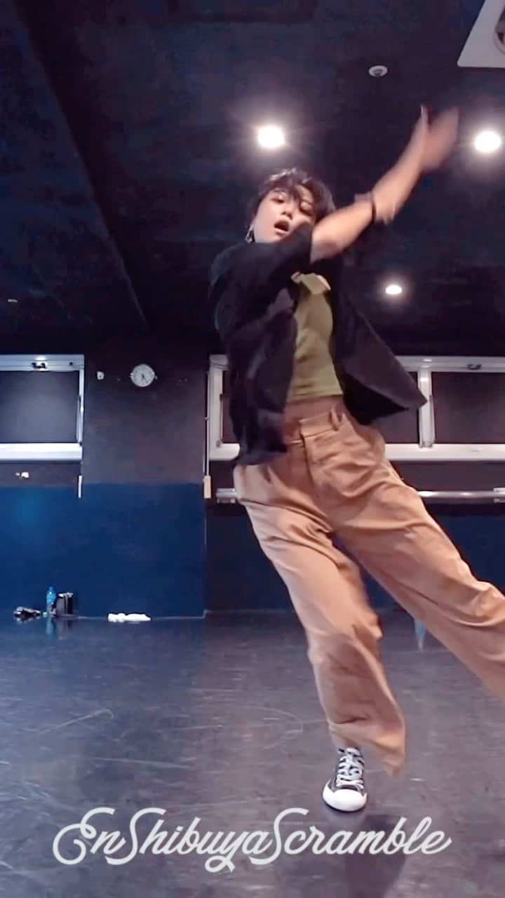 水野絵梨奈のインスタグラム：「この曲かっこよすぎです @fujikazeofficial  New class footage  Choreo by @elina_mizuno」