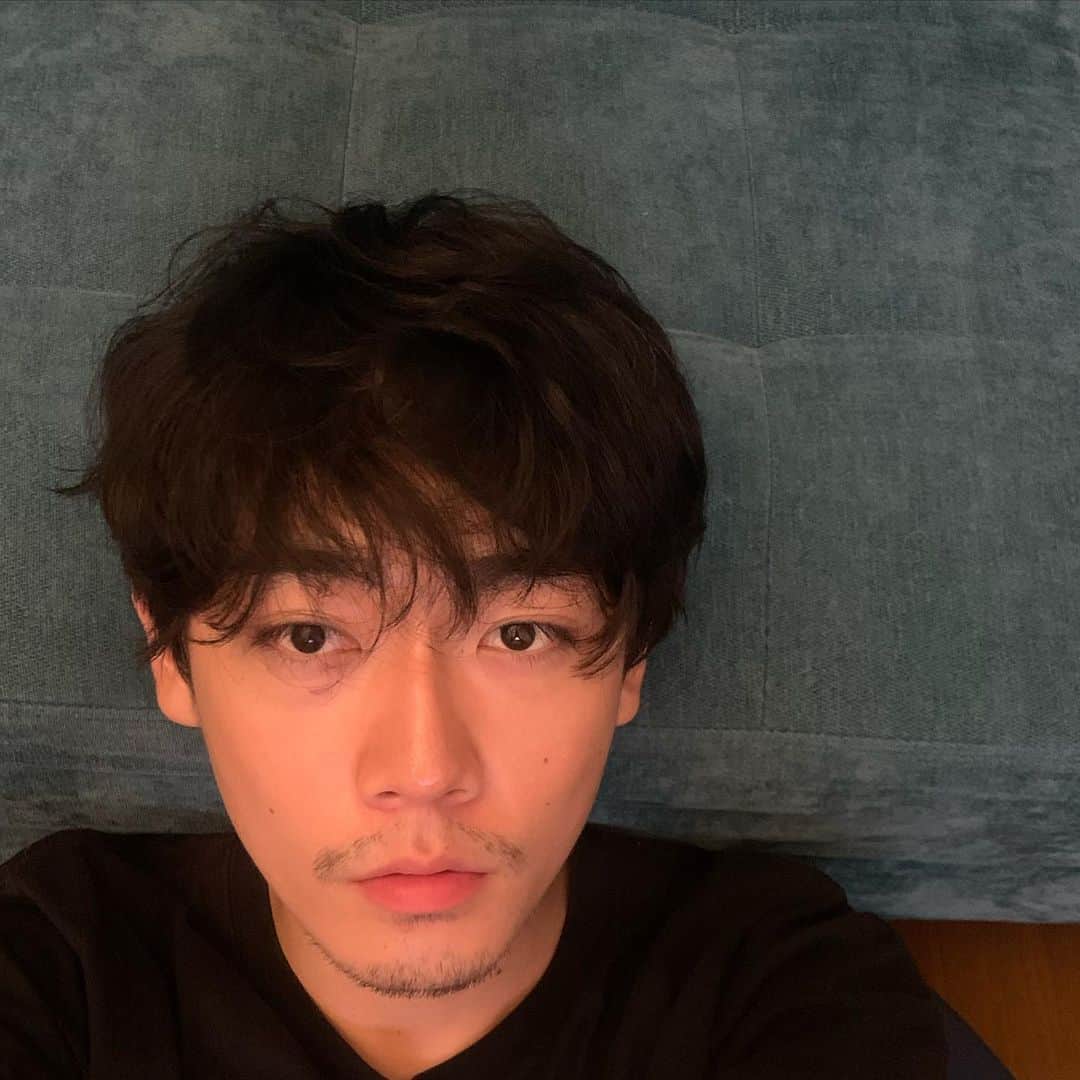 林カラス（野田理人）のインスタグラム：「✌︎✌︎✌︎ ✂︎ @olta.goto」