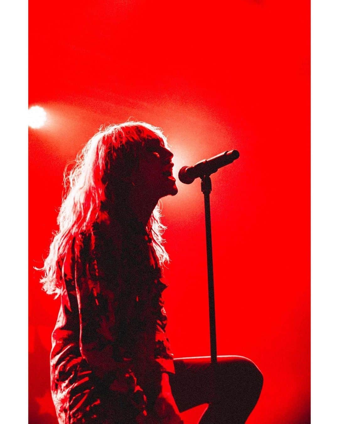 青木カズローのインスタグラム：「2023.05.17 SUPER BEAVER #SUPERBEAVER #ktzeppyokohama  #神奈川 #写殺 ※転載転用禁止」