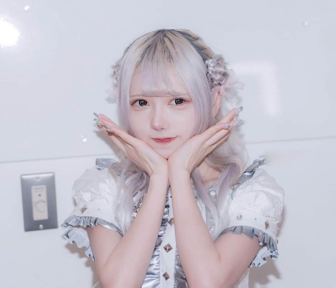 白空こあいのインスタグラム：「りり衣装(🍚՞ ܸ. ̫ .ܸ՞🍚)」