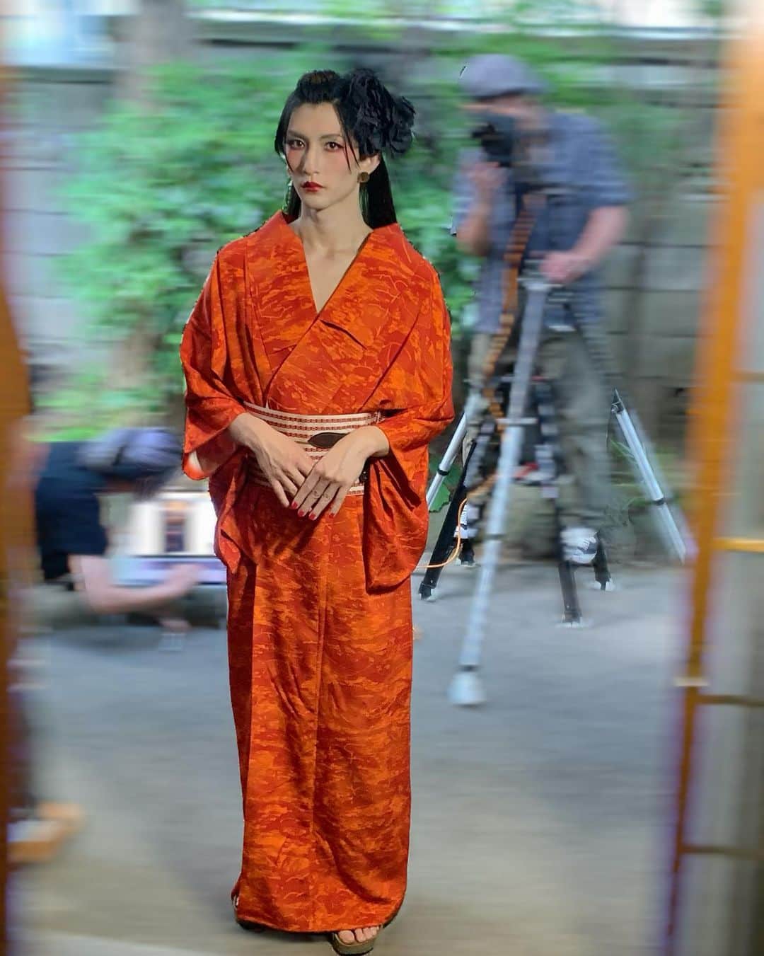 梅津瑞樹さんのインスタグラム写真 - (梅津瑞樹Instagram)「梅津瑞樹2024年カレンダー、発売します。 昨年もかなり挑戦的でしたが、今年もそれに引けを取らないものを作りたいと、鼻息荒く取りかかった結果、決しておもねることのない作品が出来上がりました。 お楽しみに。」9月8日 21時07分 - umetsumizuki