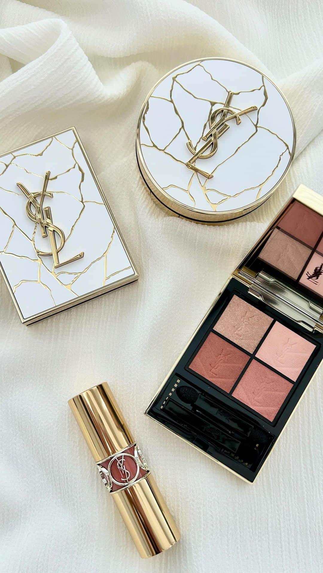 mimiTVのインスタグラム：「YSL BEAUTY ホリデーコレクション＆ クチュール ミニ クラッチ 新色🍑」