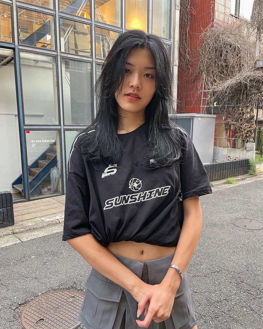 カワシリアツシのインスタグラム：「dark gray🐘」