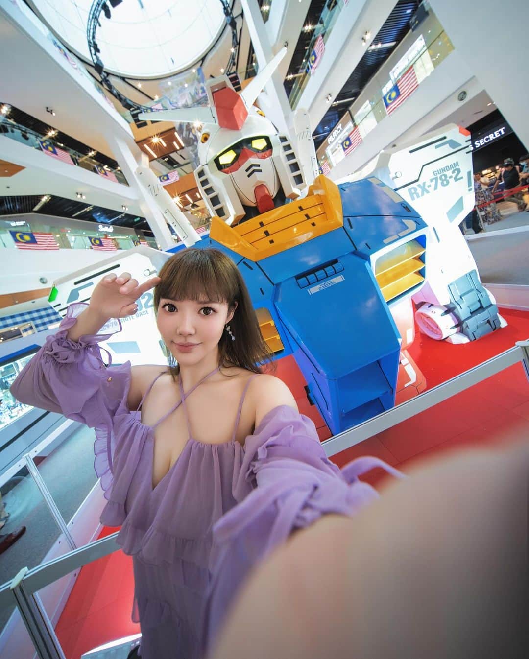 YingTzeさんのインスタグラム写真 - (YingTzeInstagram)「Come check out the "Bandai Spirits Hobby Exhibition” at MyTOWN Shopping Centre in Malaysia! ❤️ Get ready to take photos with the 3-metre RX-78 GUNDAM statue. Don't miss the chance to preview various prototypes of PREMIUM BANDAI limited model kits, first-ever showcase  in Malaysia! Let's have a blast together all GUNDAM fans! 🥰  Apart from the mall event, fans can also make purchases from the PREMIUM BANDAI Shopee online store during Shopee 9.9 👉🏻 https://bit.ly/47LW1hN   Remember to follow @pbandai_asia for hot released collectibles❤️  📍 Bandai Spirits Hobby Exhibition Date: 8th - 17th September 2023 Time: 10am - 10pm Venue: MyTOWN Shopping Centre  #PREMIUMBANDAIASIA #BandaiSpiritsHobbyExhibition #GUNDAM」9月8日 21時20分 - yingtze