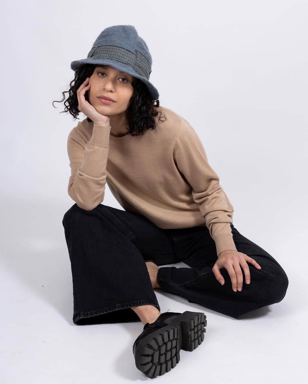 ミュールバウアーさんのインスタグラム写真 - (ミュールバウアーInstagram)「AW 2023/24 collection CLOTH An ensemble of felt and flannel - have a look!」9月8日 21時21分 - muehlbauer_hats