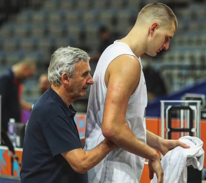 のインスタグラム：「Pešic o Jokiću: "Što se tiče Jokića, ne znam da li ovo trenutak da se priča o njemu. Jokić će uvek biti deo tima, on je najbolji igrač na svetu u ovom trenutku. Sada nije vreme da se priča o Jokiću, nego o timu".  . . . #jokic #jokicnikola #joker #nikola #nikolajokic #denver #nuggets #denvernuggets #colorado #nba #basketball #serbia #usa #srbija #sombor #belgrade #beograd #mvp」
