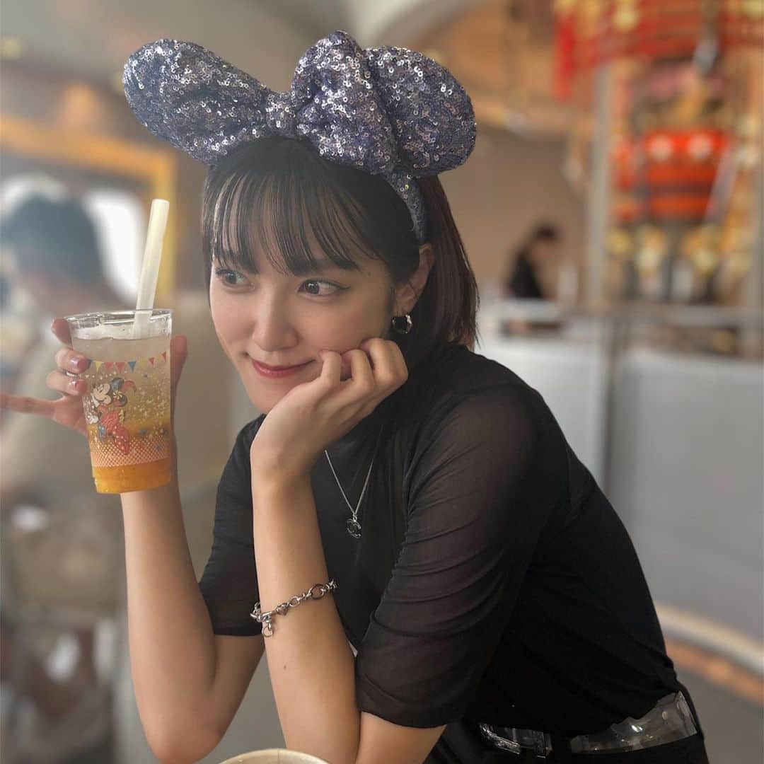 のインスタグラム：「. 夢の国🫧🩵  #ディズニーランド  #40周年」
