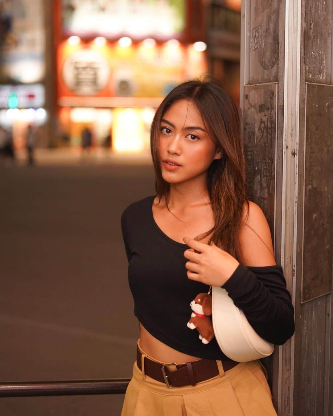 のインスタグラム：「Akihabara at night 🌙」