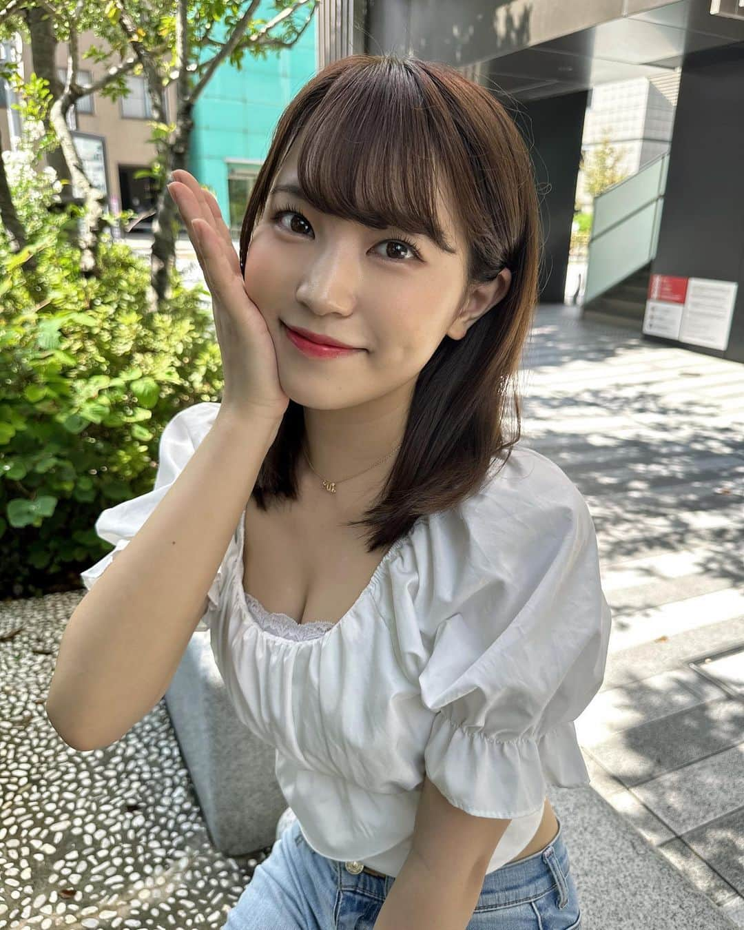 坂東遥のインスタグラム：「勢いで髪の毛切っちゃった〜💇🏻‍♀️」