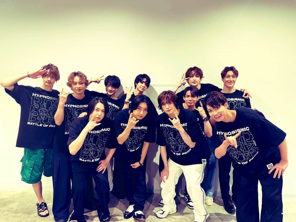 加藤良輔のインスタグラム：「⁡ ⁡ ⁡ アーーーーイ🤩🤘✨ ⁡ ⁡ #ヒプステ #BoP」