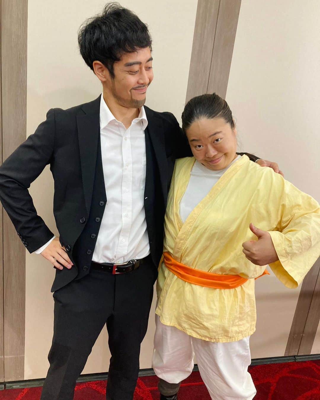大納言光子のインスタグラム：「野崎さん大好き これからもよろしくね🥁👍  明日のせやねん！観てね🫶  #せやねん  #ものまねVIVANT #VIVANT #ラパルフェ都留 さん」