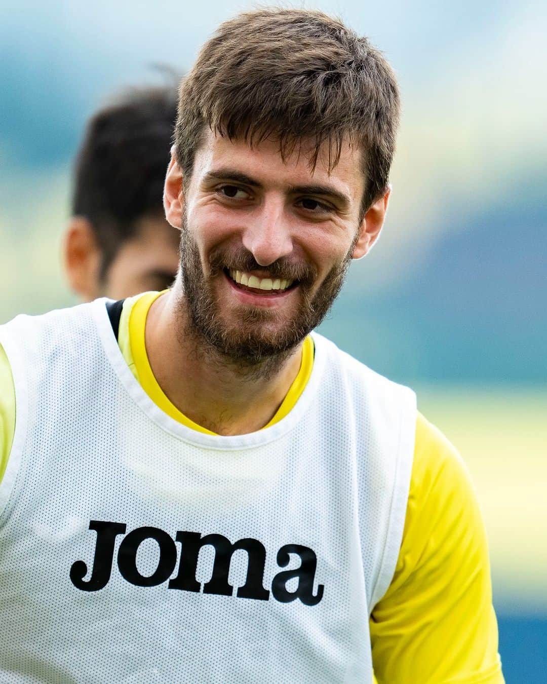 ビジャレアルCFのインスタグラム：「Dai, @matteo_gabbia19 💪🏽!」