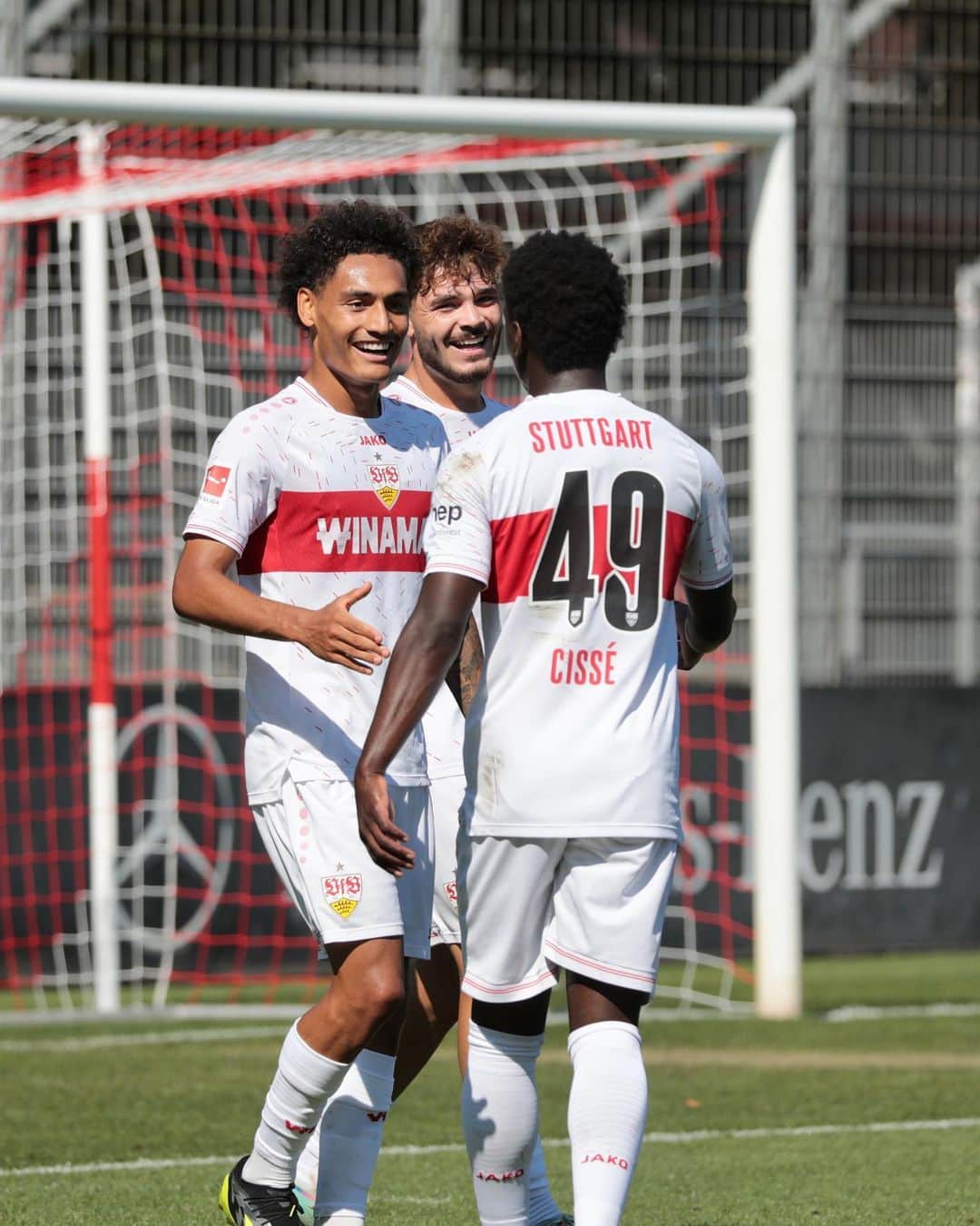 VfBシュトゥットガルトのインスタグラム：「Endstand: 8:3. ⏹️ Gelungener Test in Bad Cannstatt! ☑️🙌 _ #VfB #VfBFCSG 8:3 #vfbstuttgart #vfbstuttgart1893 #auscannstatt #furchtlosundtreu #VfBInsta」