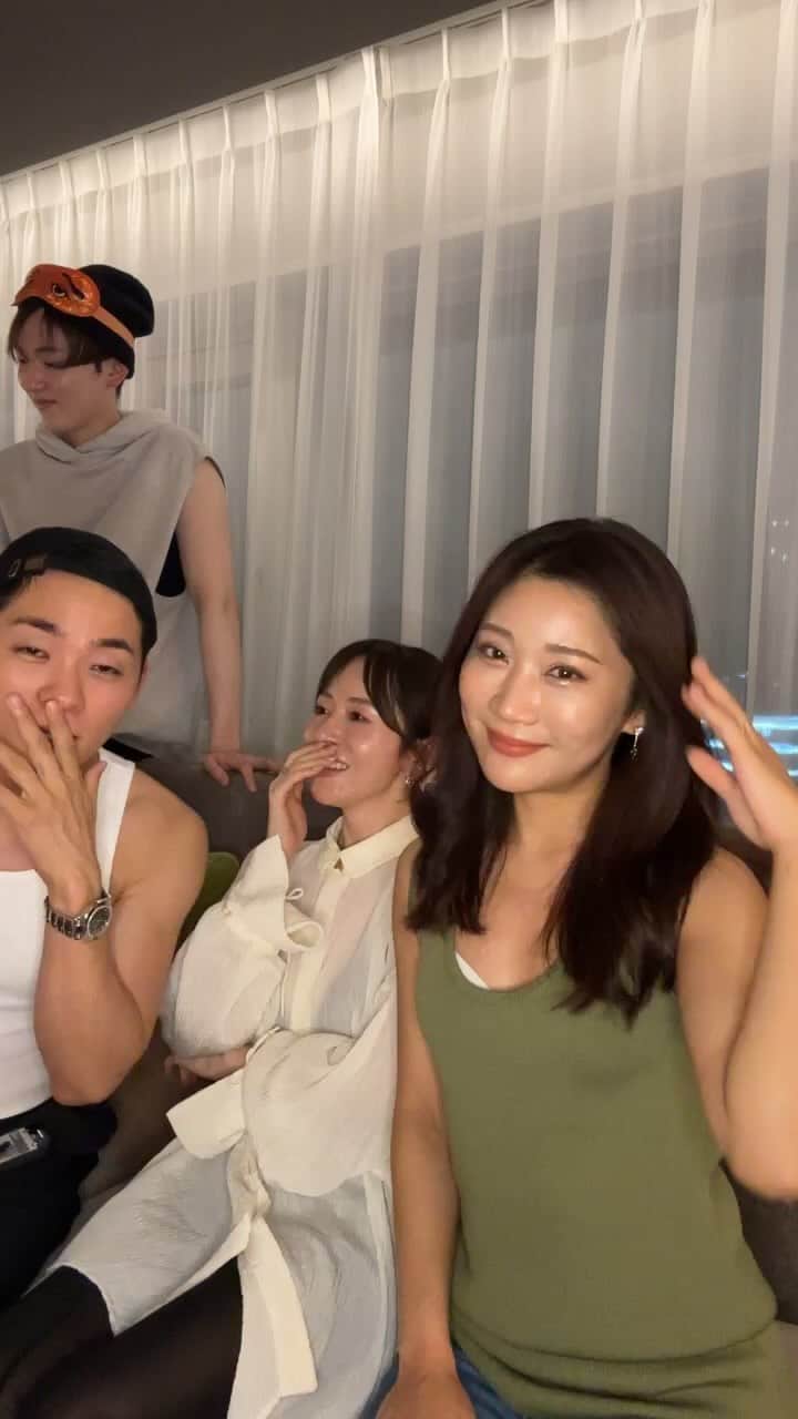 のインスタグラム：「ちかっぱしゃーしー仲間たちとちかっぱしゃーしーLIVE  24時間で消します( ´ ▽ ` )  @mamiset  @_z_eric_o_  @twins_tokyo  @jun.jun_cosmetics」