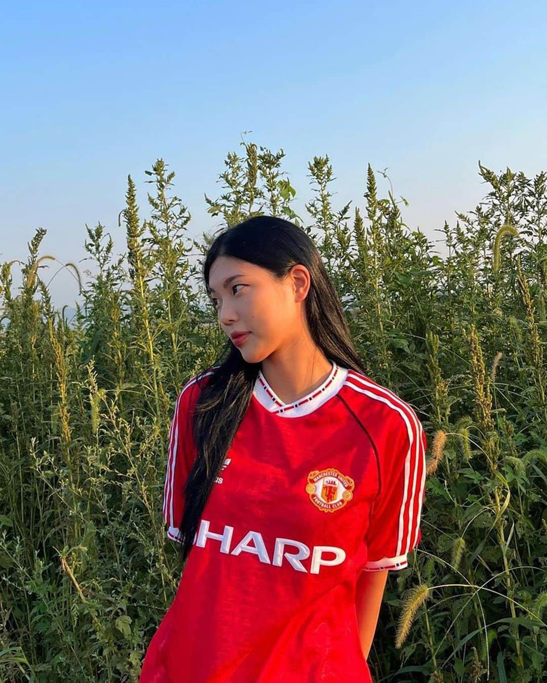 マンチェスター・ユナイテッドさんのインスタグラム写真 - (マンチェスター・ユナイテッドInstagram)「Taking a stroll during the international break 🛵  #weareunited #mufc #unitedstyle #unitedforthefans #fanfriday」9月8日 23時19分 - manchesterunited