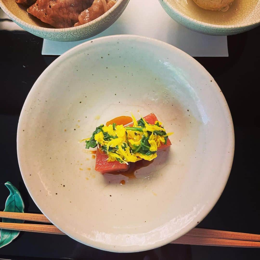 佐野史郎さんのインスタグラム写真 - (佐野史郎Instagram)「#小布施堂　 #お昼ご飯 #朱雀コース #栗ごはん #牛肉の炊き合わせ #デザート #モンブラン ? #けうけげん ? #妖怪 ? いやあ〜美味しかった〜‼︎ お腹いっぱい😆 小布施は栗と北斎と盆栽と… 素敵な街でした^_^」9月8日 23時39分 - sanovabitch