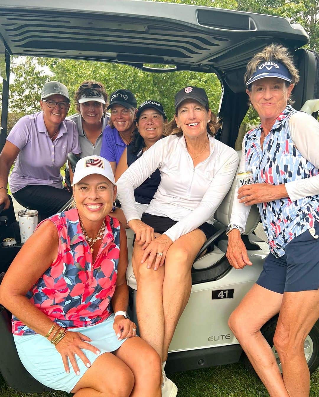 ジュリ・インクスターのインスタグラム：「BJ’s Charity Championship with the crew! We had an absolute blast teeing it up @theridgeclub89  Congrats to Jane Blalock and Patricia Lebouc on the W! Pat & I got runner up with -11. Of course, we had to crush some lobsters & ice cream to finish off an awesome event! 🦞😋🍦」