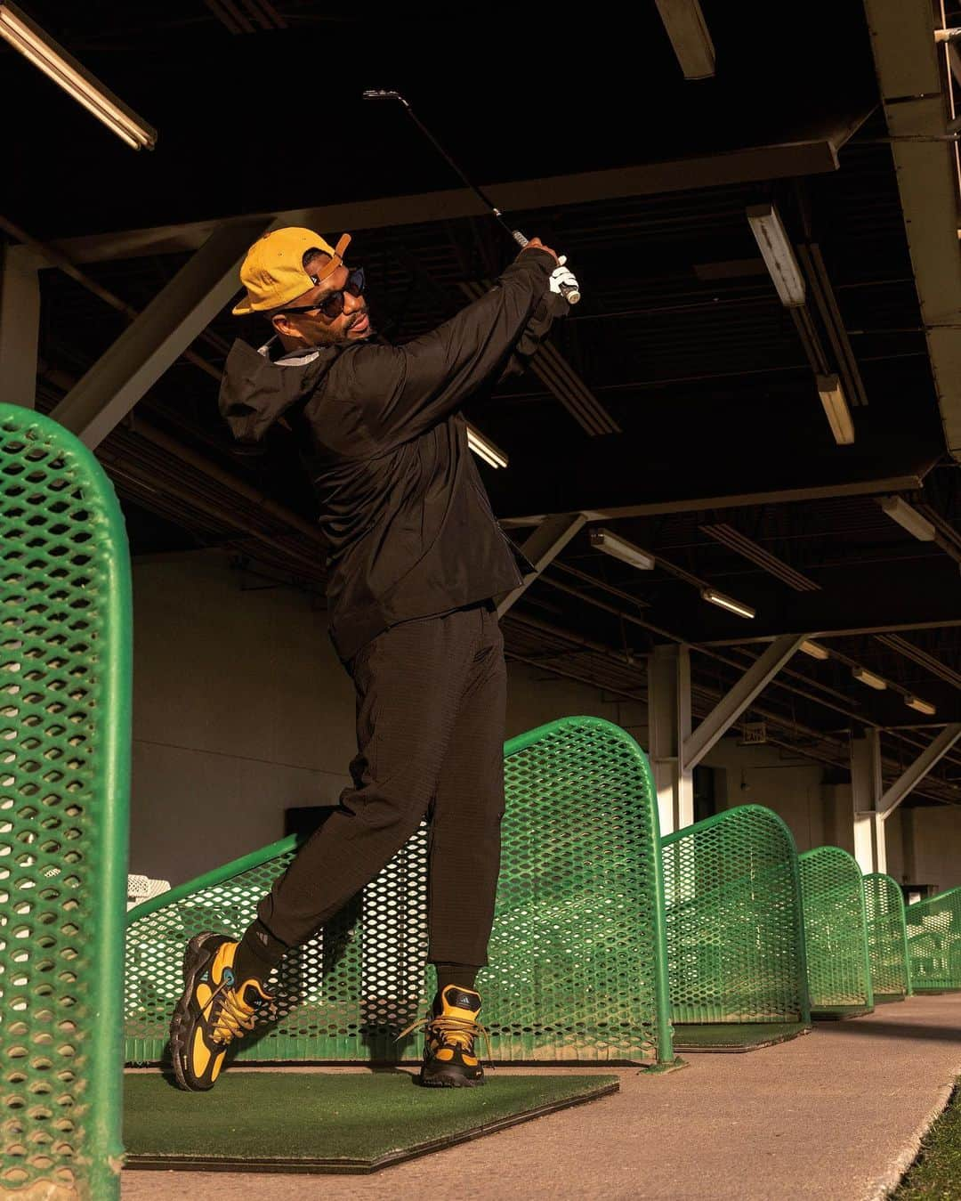 adidas Golfさんのインスタグラム写真 - (adidas GolfInstagram)「Rain or shine, stay on the grind ⛳️   🔗 Shop new adicross golf clothes and shoes at link in bio #adicross #adidasgolf」9月9日 1時33分 - adidasgolf